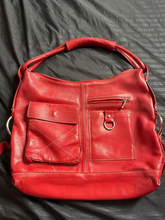 Bolsa de Ombro Vermelha em Couro 