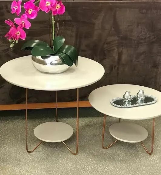 Mesa de Centro Redonda Dicasabh Móveis - MDF + Pés Metálicos