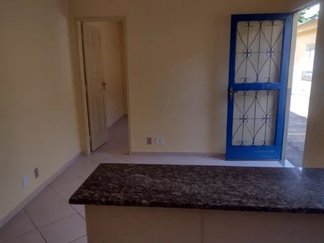 Casa 1 quarto, próximo à Praça da Valqueire MIL REAIS - Foto 4