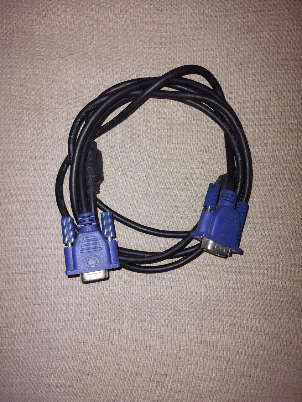 Cabo VGA para computador de mesa.