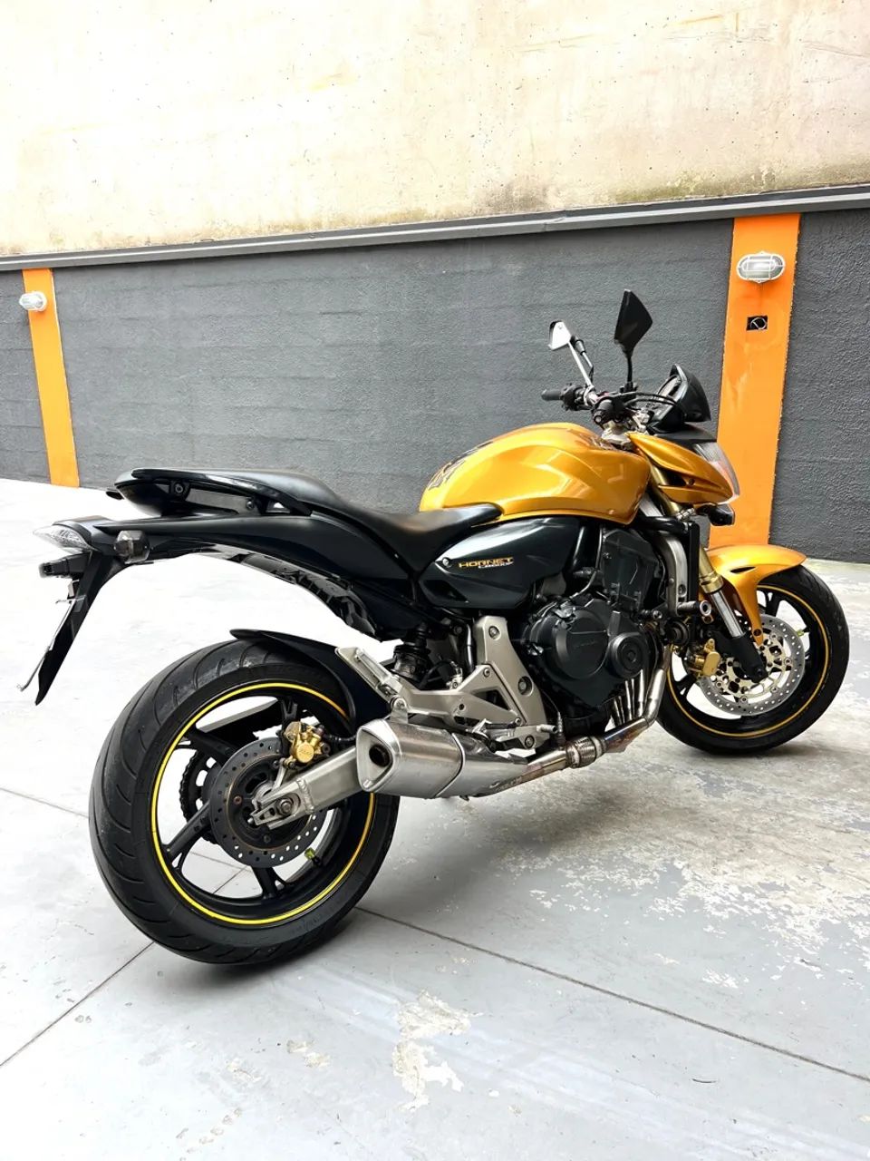 HONDA CB 600F HORNET - ANO 2010 - MUITO NOVA  - Foto 4