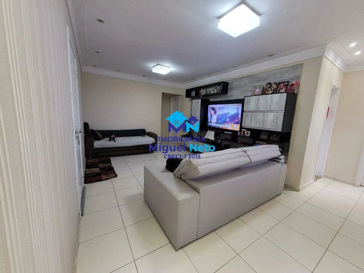 COBERTURA EXCLUSIVA NO EDIFÍCIO TOPÁZIO - COM 3 SUÍTES E 4 SACADAS - Foto 3
