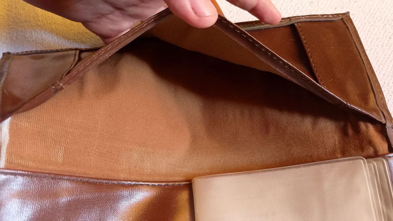 Carteira Feminina de Couro Anos 80 - Foto 4