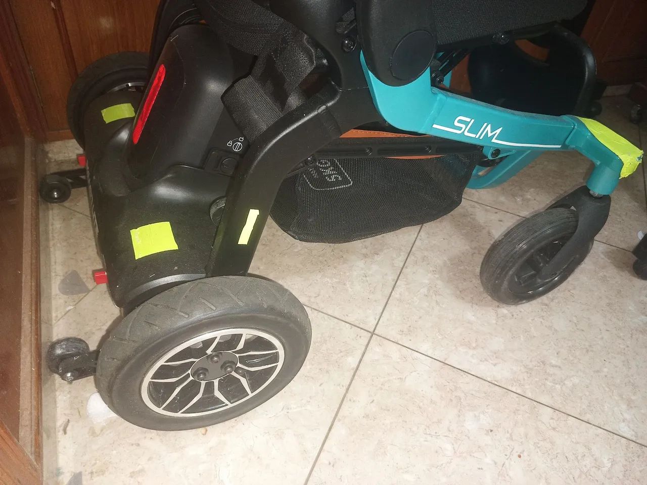 Cadeira de rodas elétrica dobrável Power lite slim - Foto 2