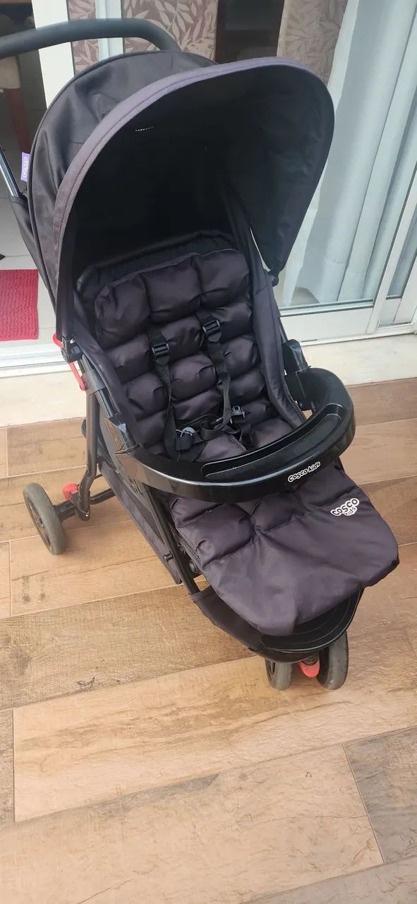 Carrinho de Bebê Cosco Kids preto