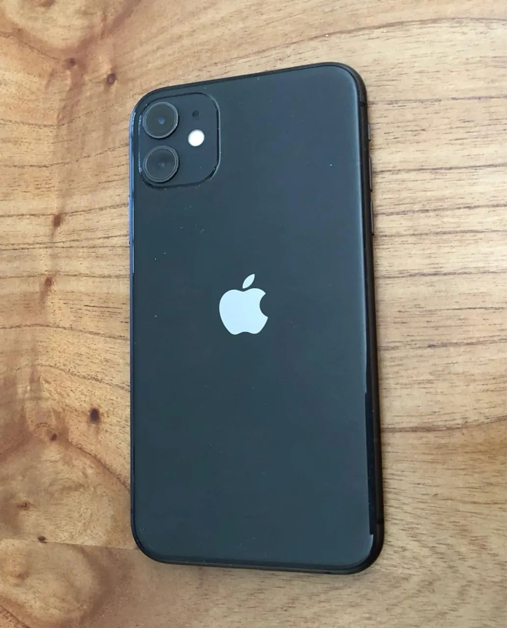 iPhone 11 | 128GB | R$1.500