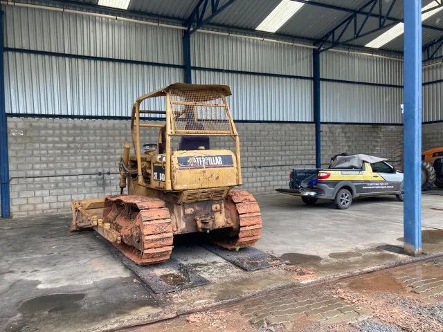 Trator de Esteira Caterpillar D4D. - Foto 4