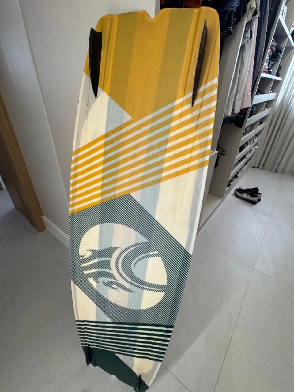 Prancha de kitesurf Cabrinha Ace Hybrid 2021, modelo bidirecional (twintip) - Foto 3