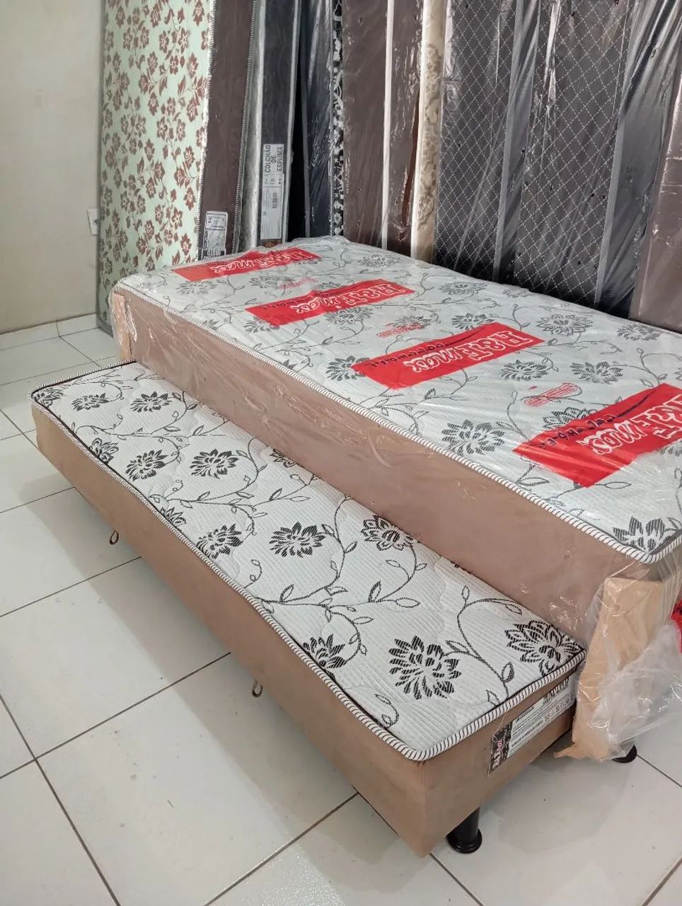 Cama Box solteiro conjugada com auxiliar de Qualidade