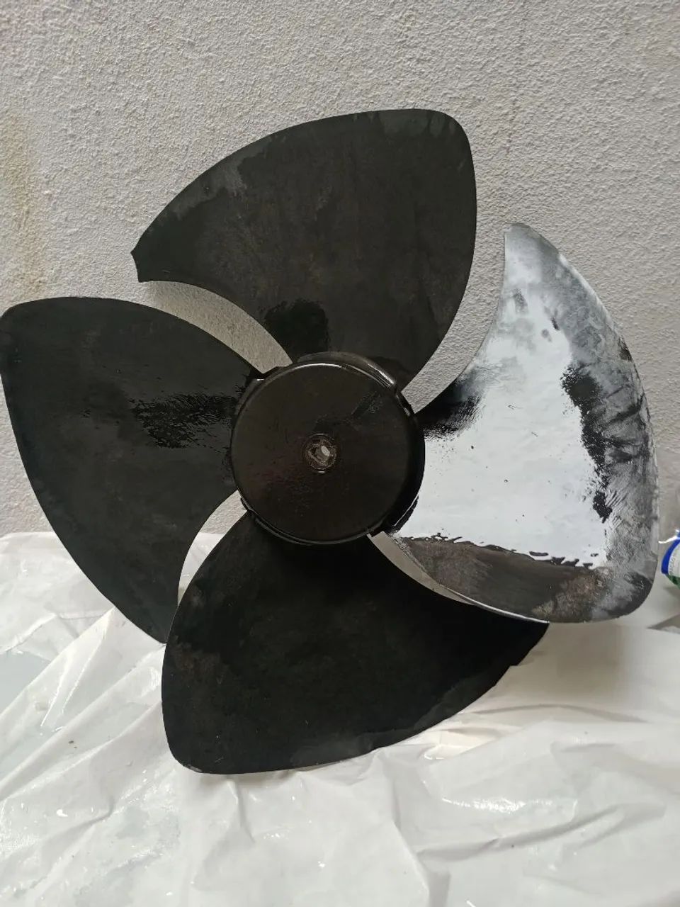 Hélice para ar condicionado 4 pás usado. - Foto 3
