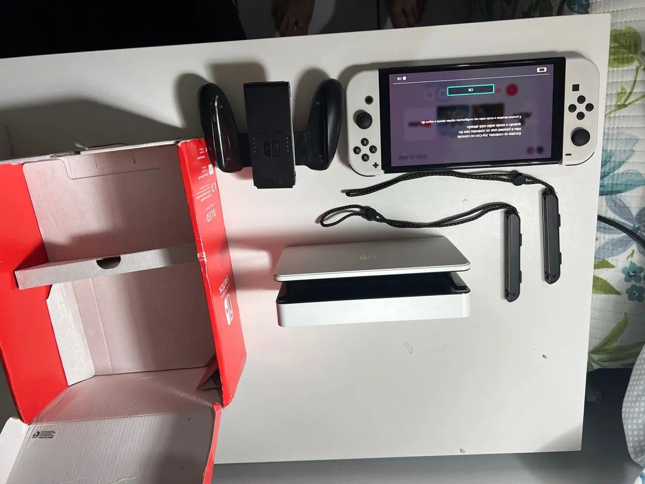 Nintendo Switch OLED - semi novo  - Foto 4
