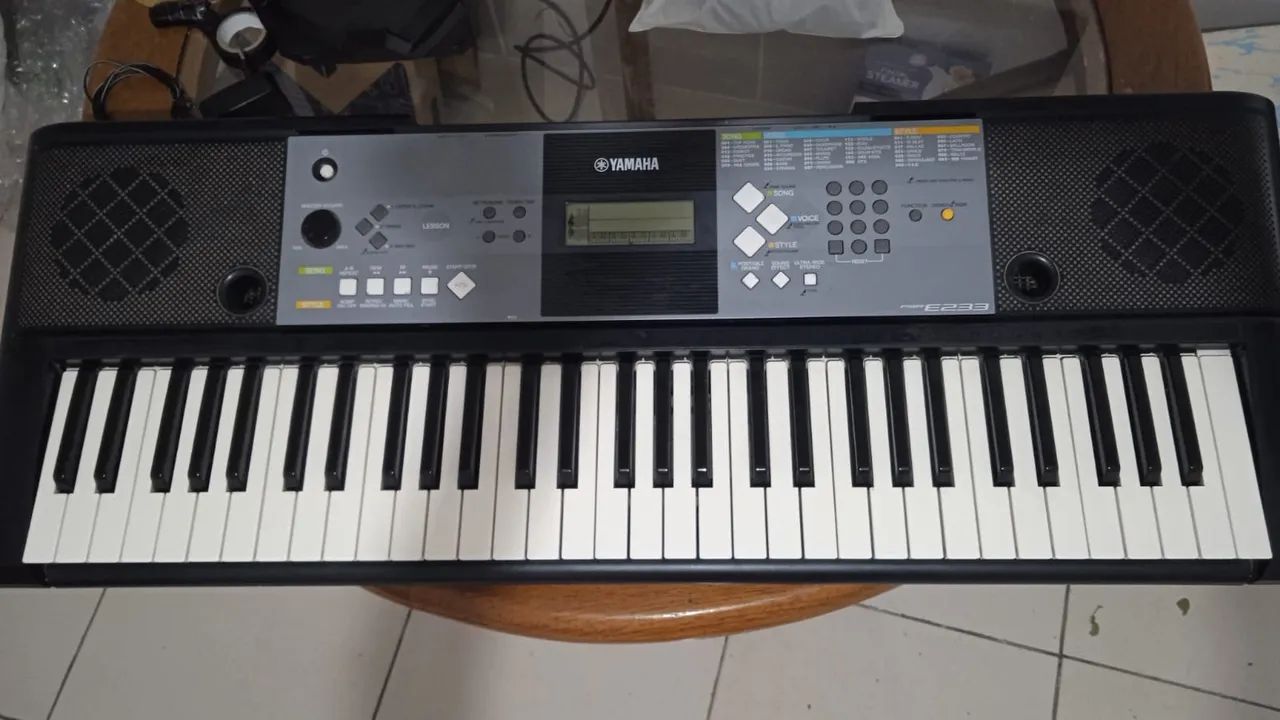 Teclado Yamaha PSR E233 - Foto 4