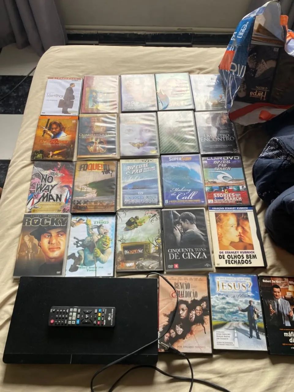 LG BLUE Ray player mais 60 dvds - Foto 2