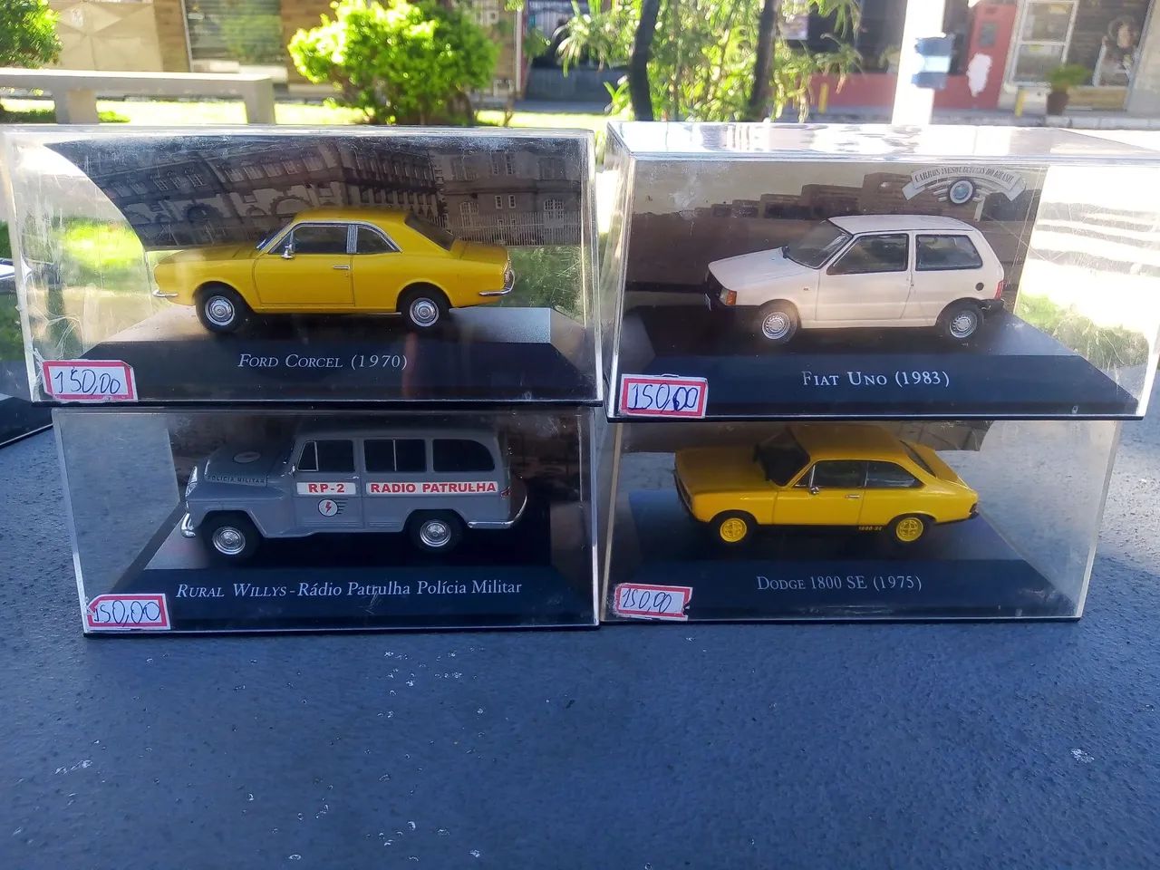 Miniaturas de carros antigos colecionáveis - Foto 2