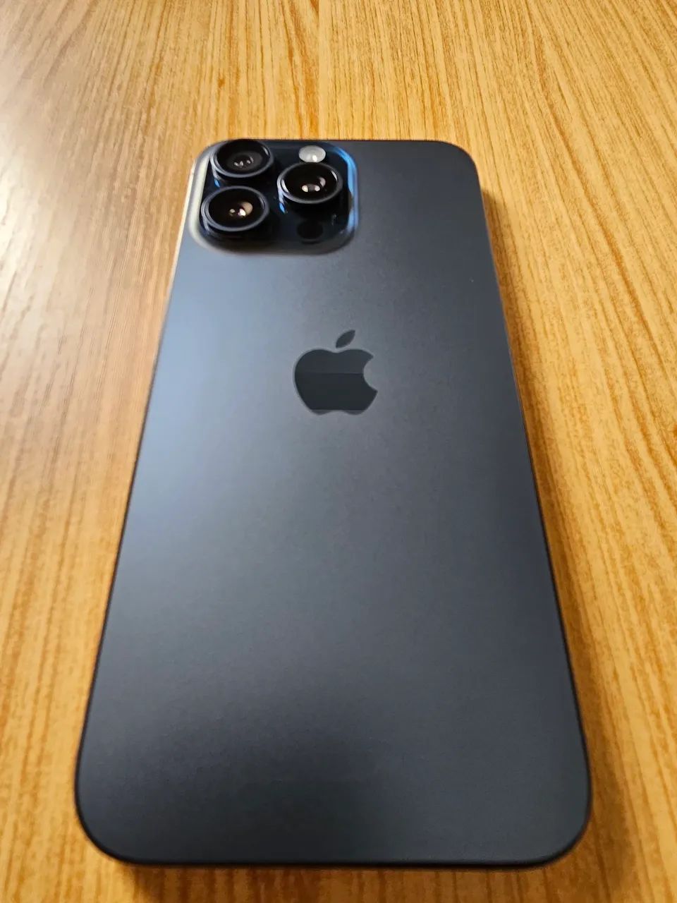 IPhone 15 Pro Max Azul titânio. - Foto 4