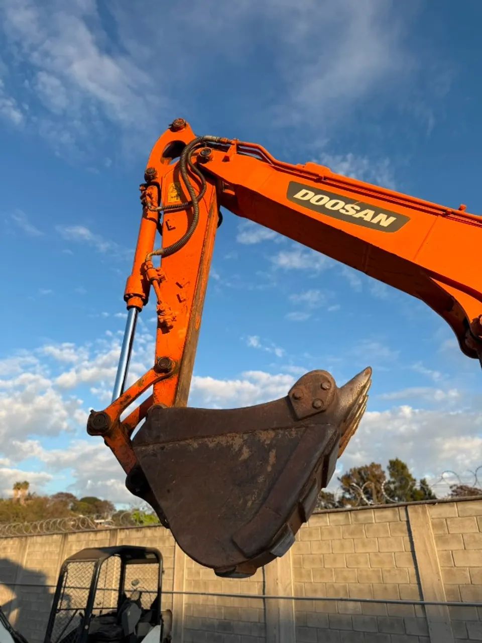 Mini escavadeira DOOSAN DX80R 2022 - Foto 4