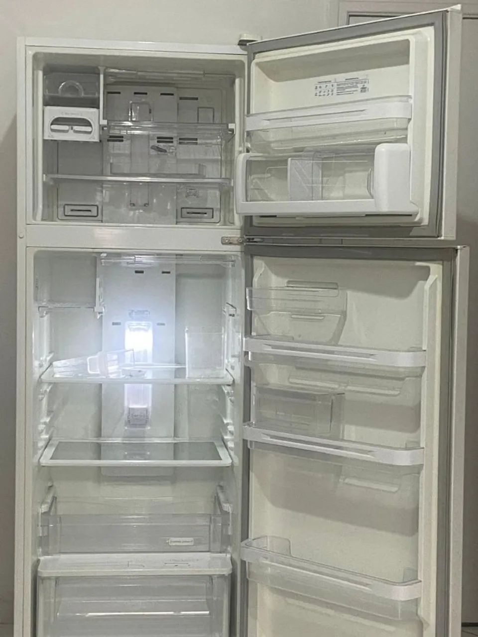 Refrigerador Eletroclux DF52 - Foto 5
