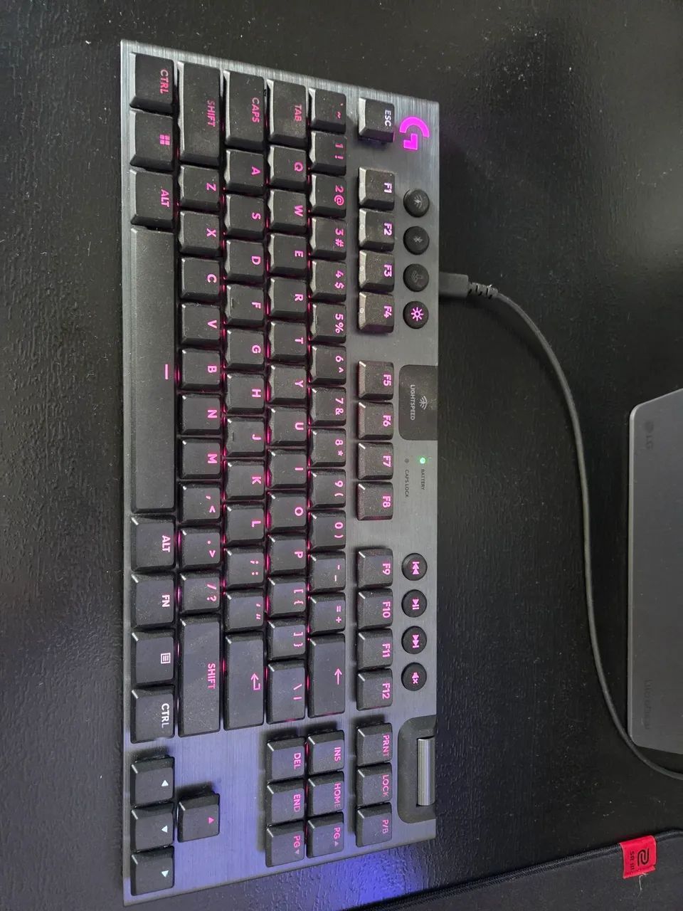 Teclado gamer logitech G915x tkl 