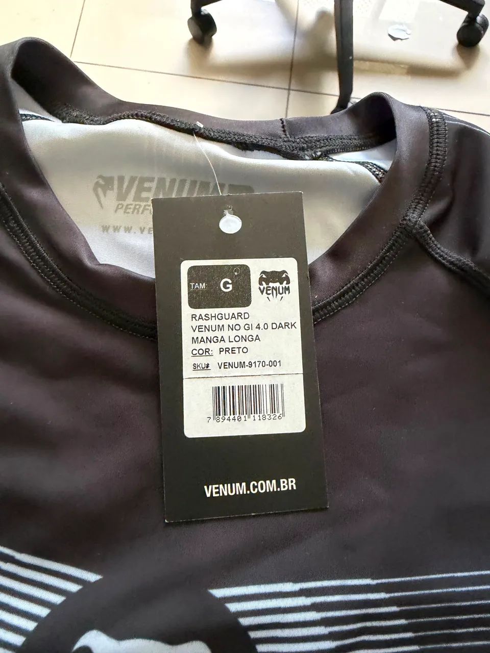 Blusa VENUM original  - Foto 2
