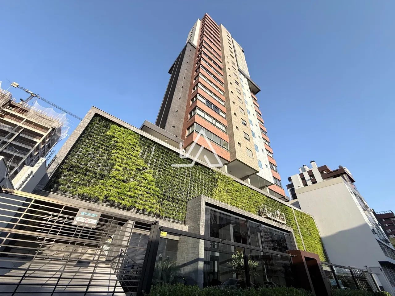 APARTAMENTO 3 DORM.C/ SUÍTE