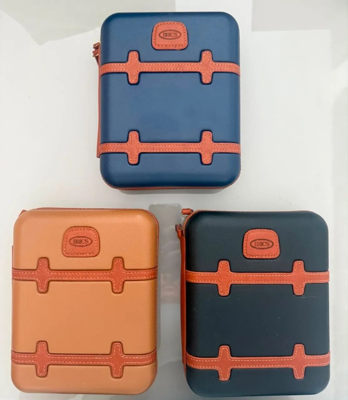 Amenity Kit Qatar Airways Brics - Necessarie