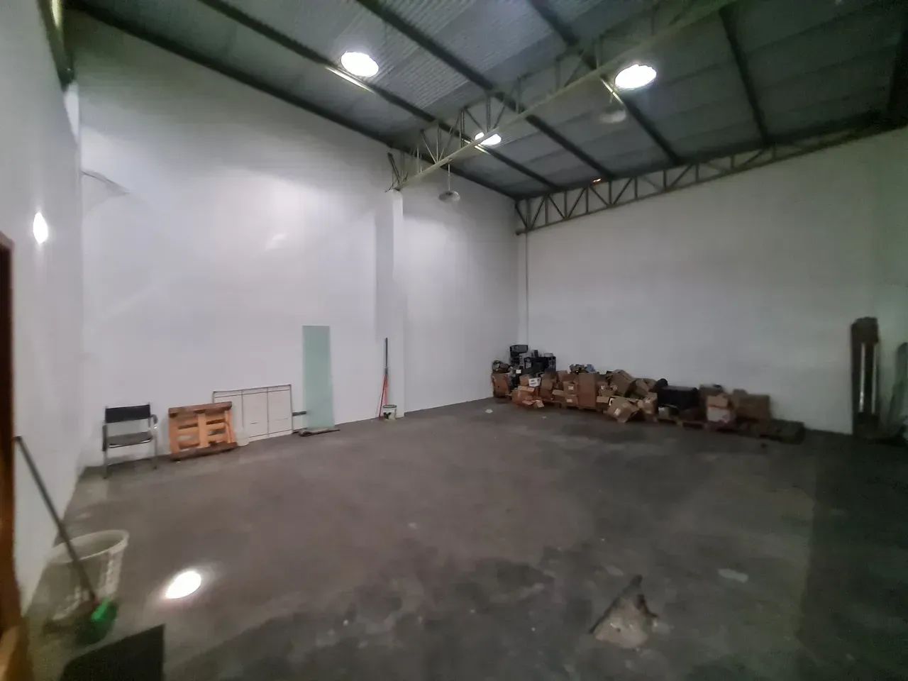 Galpão 600m²/ Zona Leste de Manaus/ porta-paletes - Foto 2