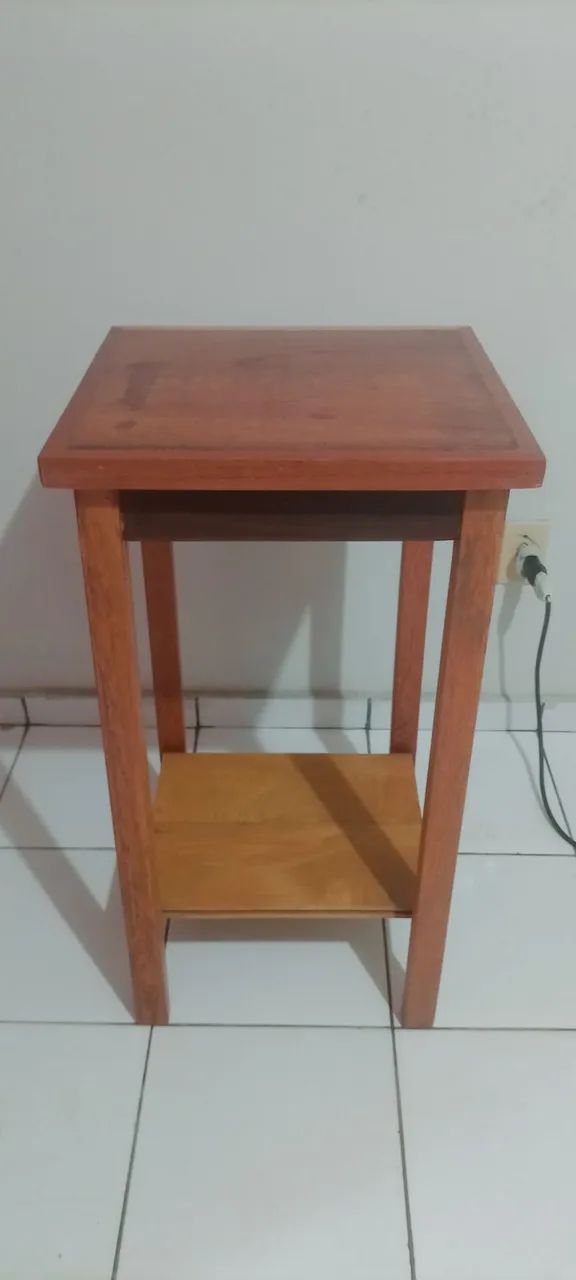 Mesa de canto em madeira de lei  - Foto 5