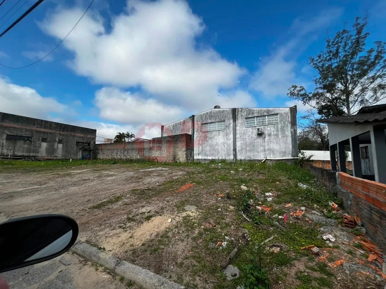 Duas Salas Comerciais com 100 m² e Lote com 500 m² a venda em Araranguá - Foto 2