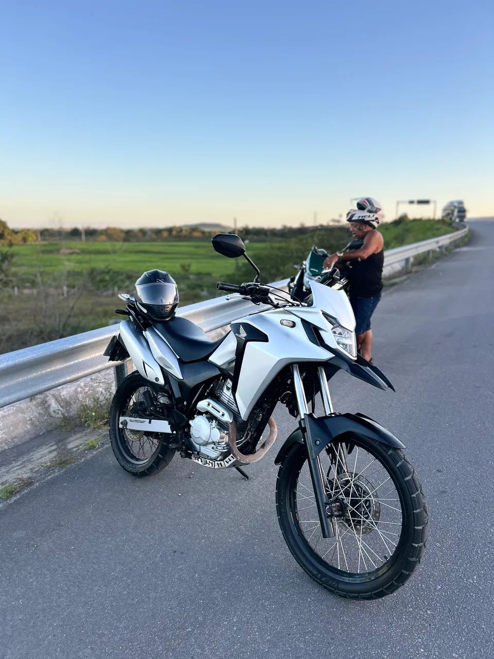 Xre 300