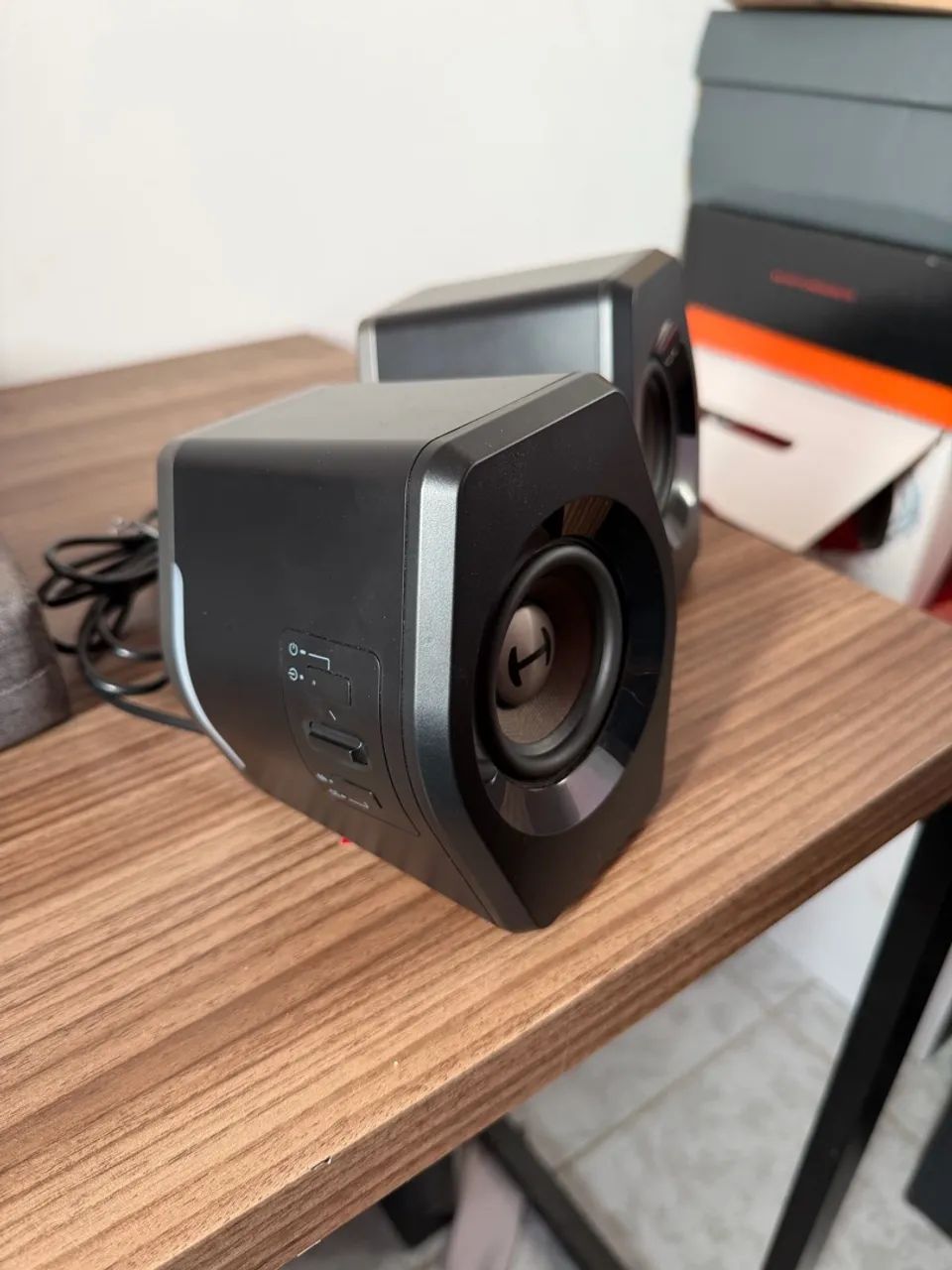 Caixa de som edifier g2000 Hecate - Foto 4