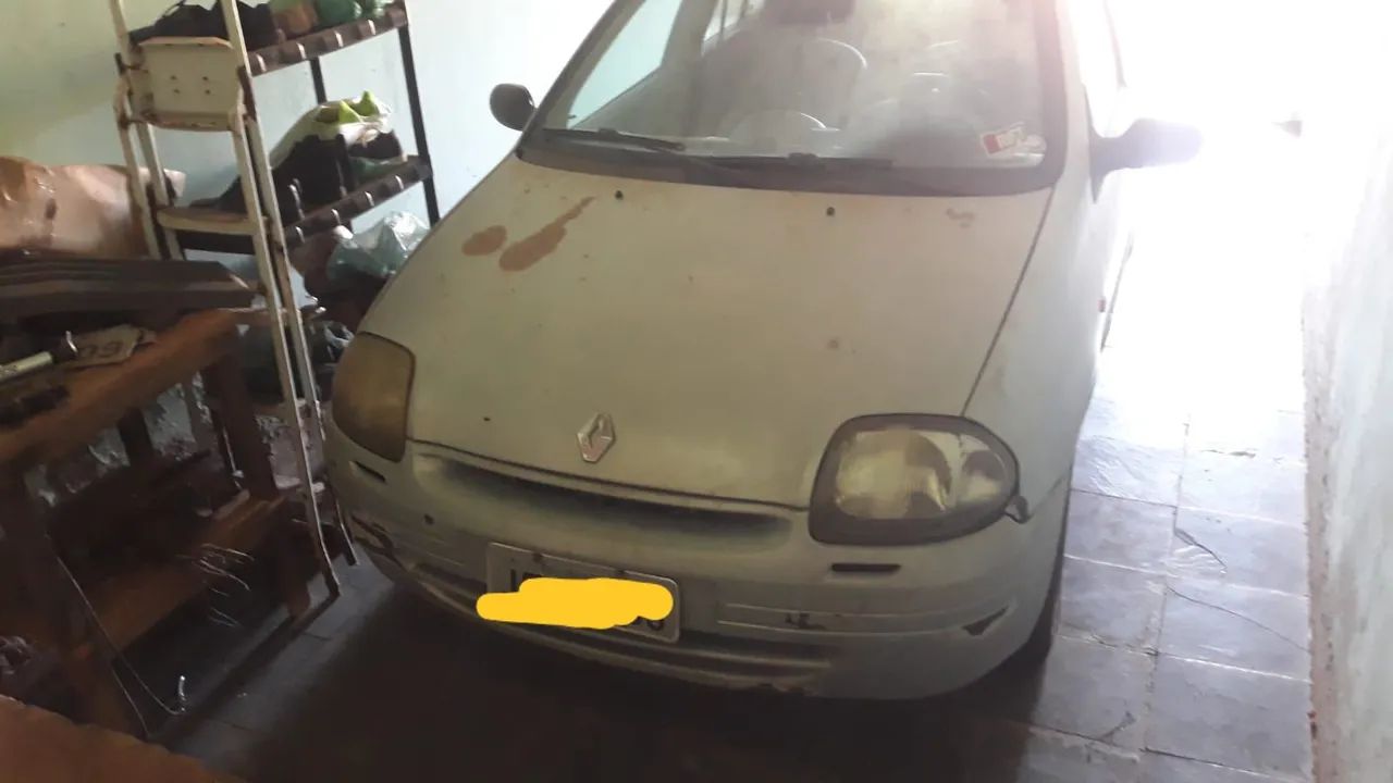 Renault Clio Rn/alize/expr./1.0 Hi-power 16V 5P 2001