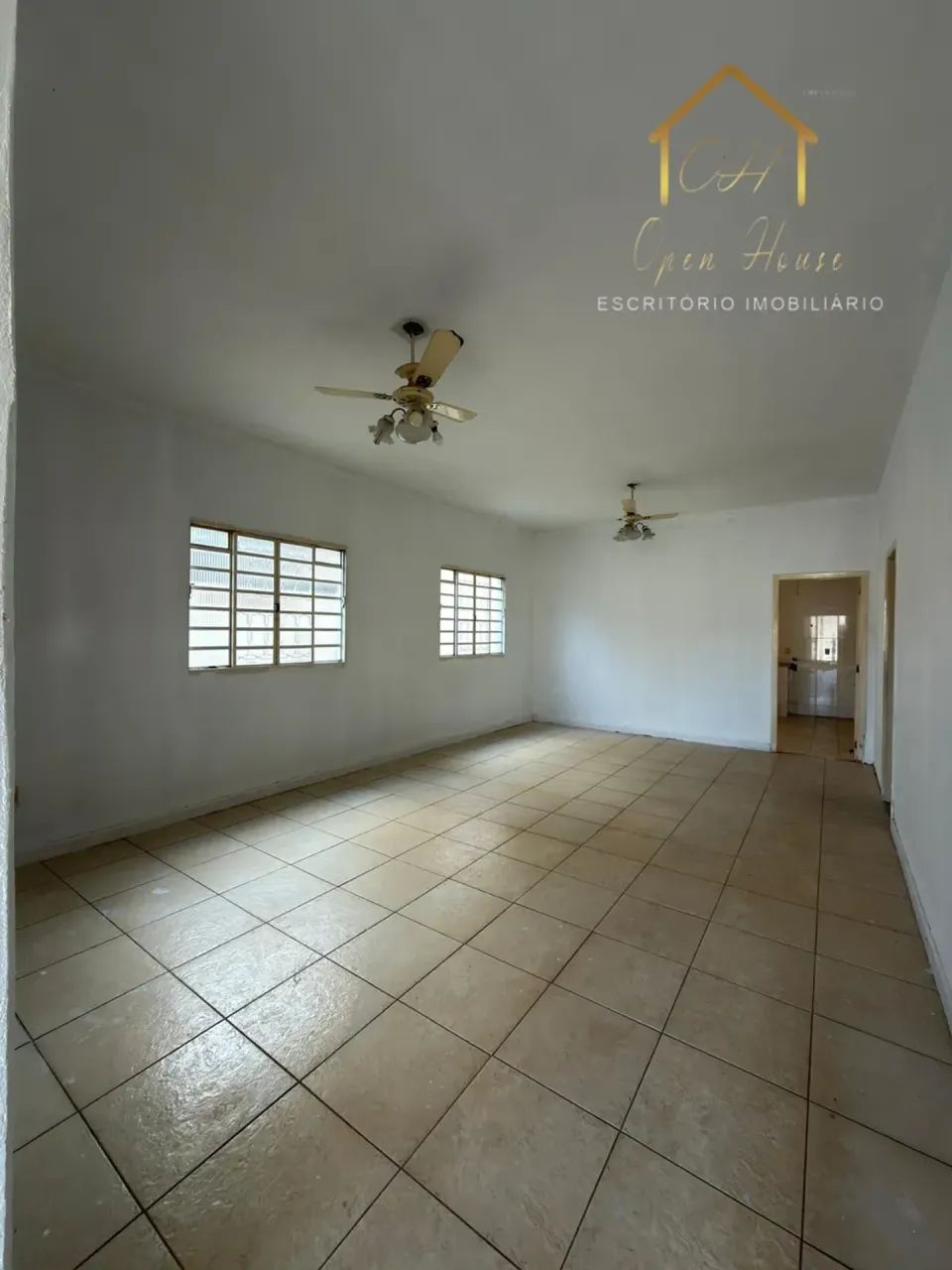 Casa à Venda no Bairro Pico do Amor