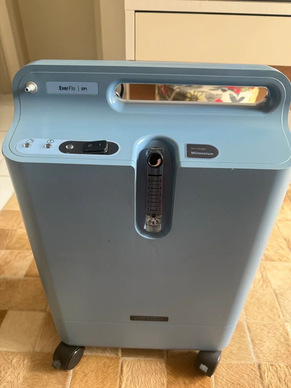 Concentrador de Oxigênio Philips EverFlo 5L/min Completo + NF - Foto 2