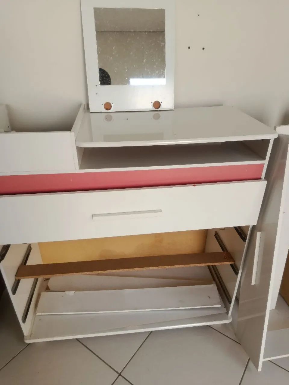 Vendo cômoda conserto  - Foto 2