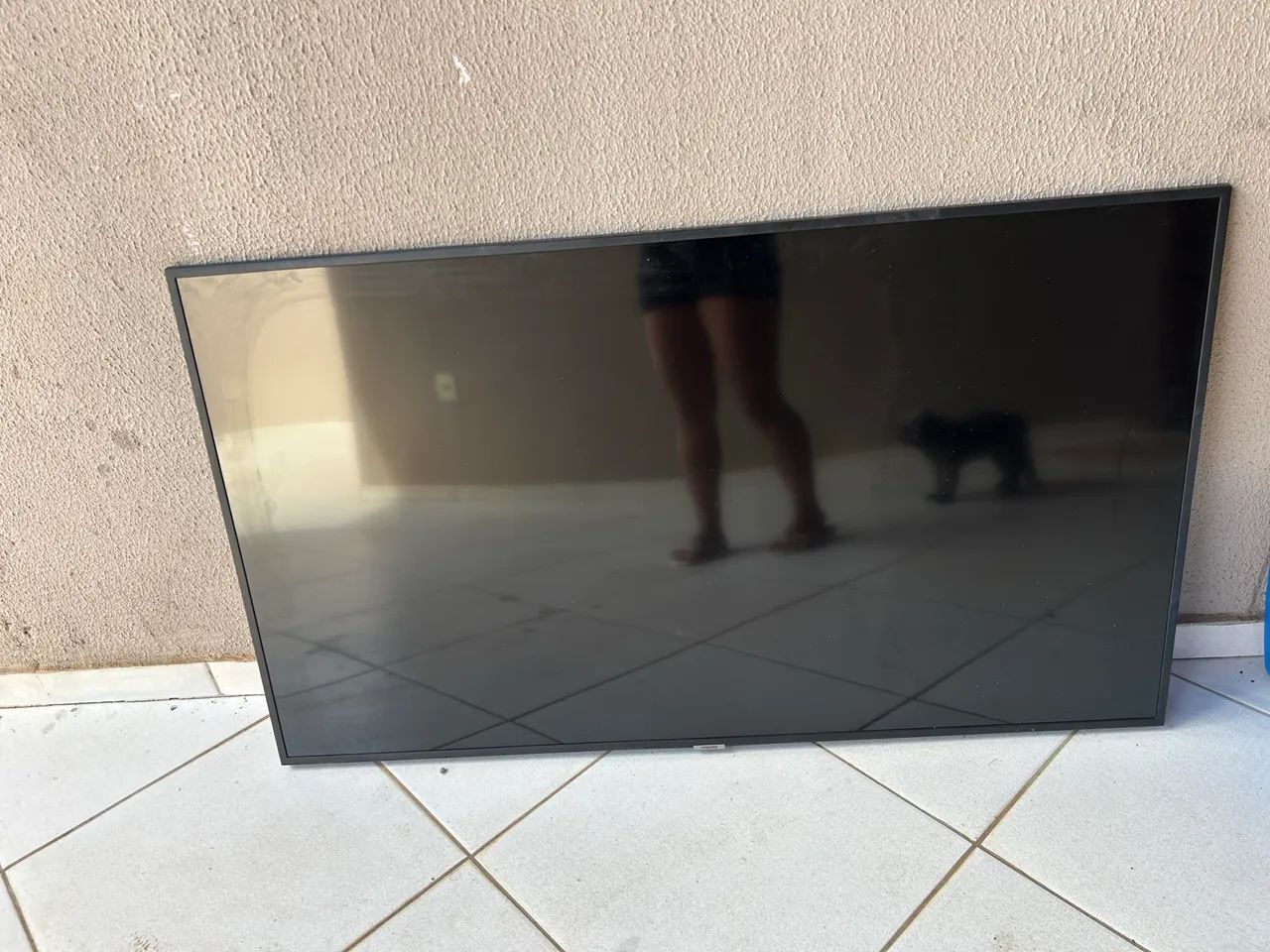 Vendo tv estragada pra retirada de peça ou conserto  - Foto 2