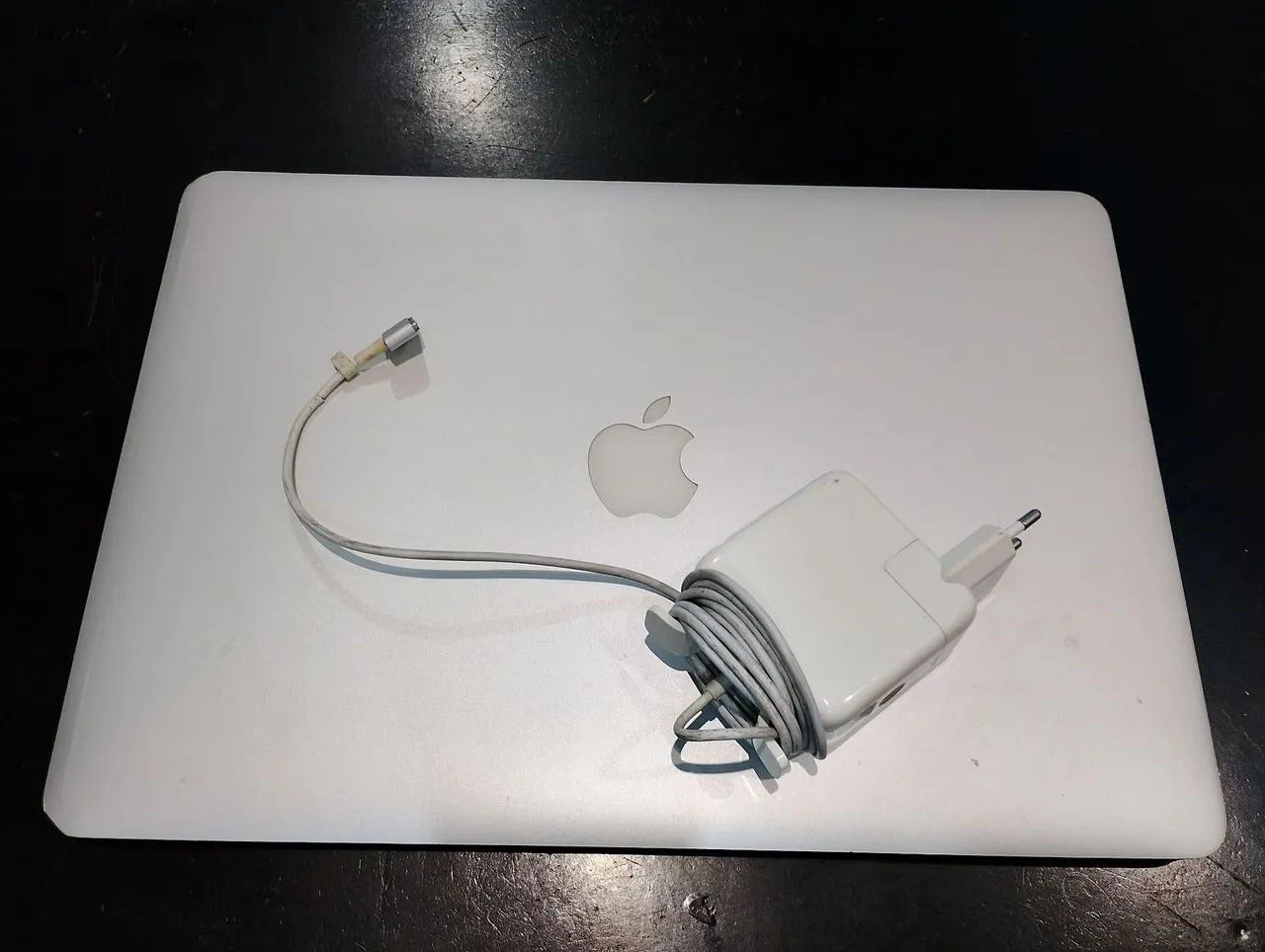 MacBook pro tela danificada. Funcionando com 2 tela - Foto 4