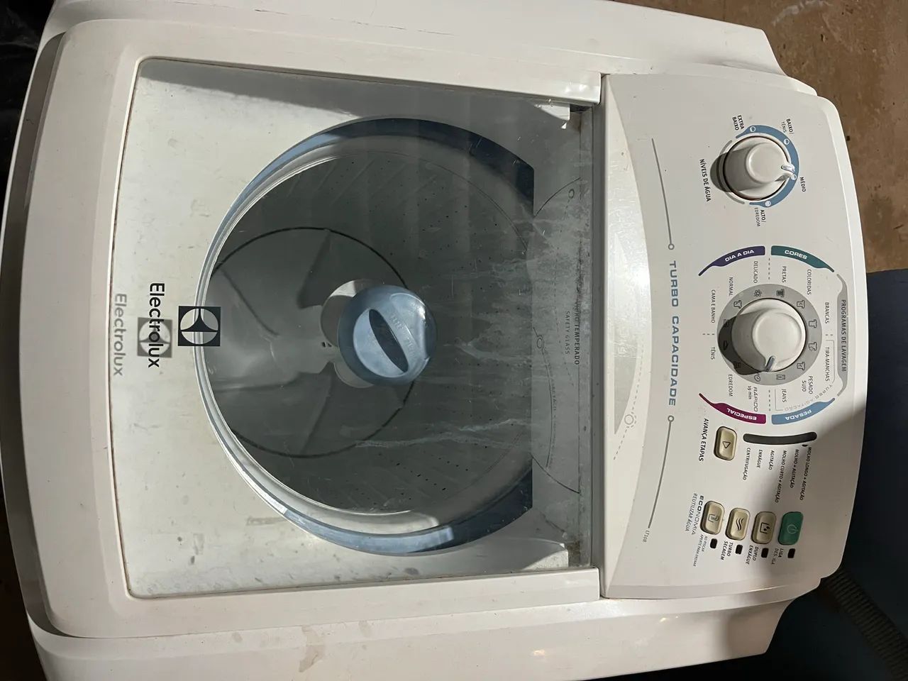 Máquina de lavar roupas Eletrolux 10 kg
