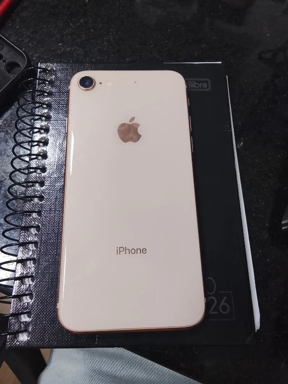 Celular iPhone 8