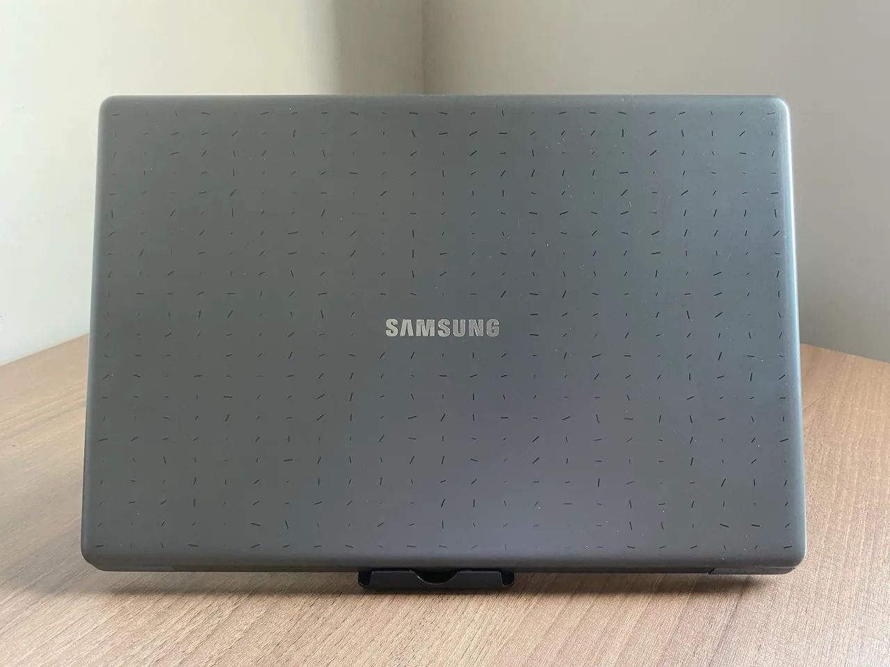Notebook Samsung Flash F30 - Leve, Elegante e Ideal para Estudos e Trabalho - Foto 2