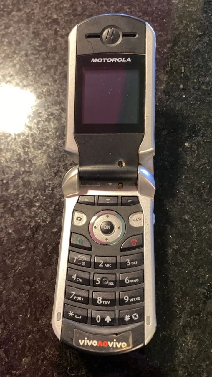 Celular vintage Motorola v3 