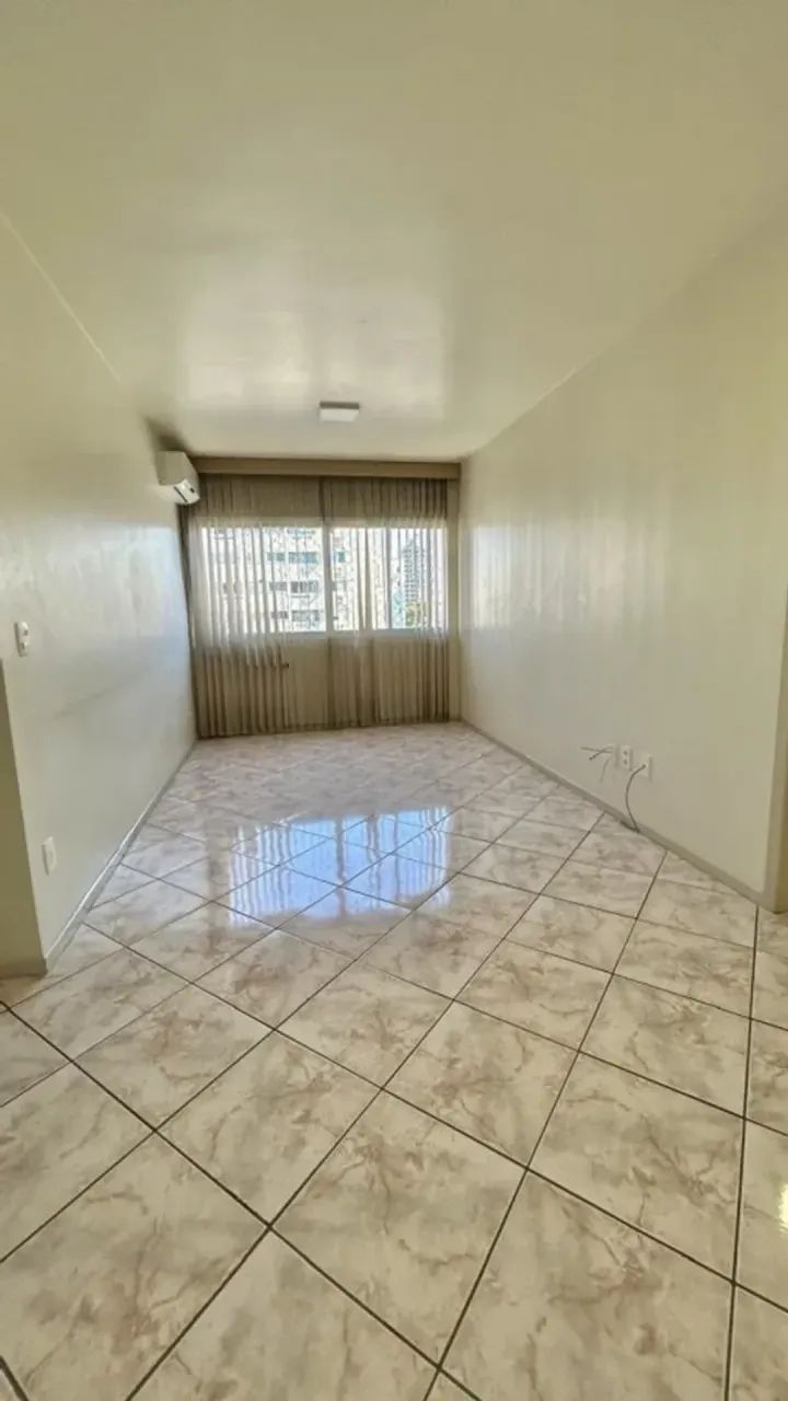 Apartamento 2 quartos semimobiliado no Centro de Criciúma - Foto 2