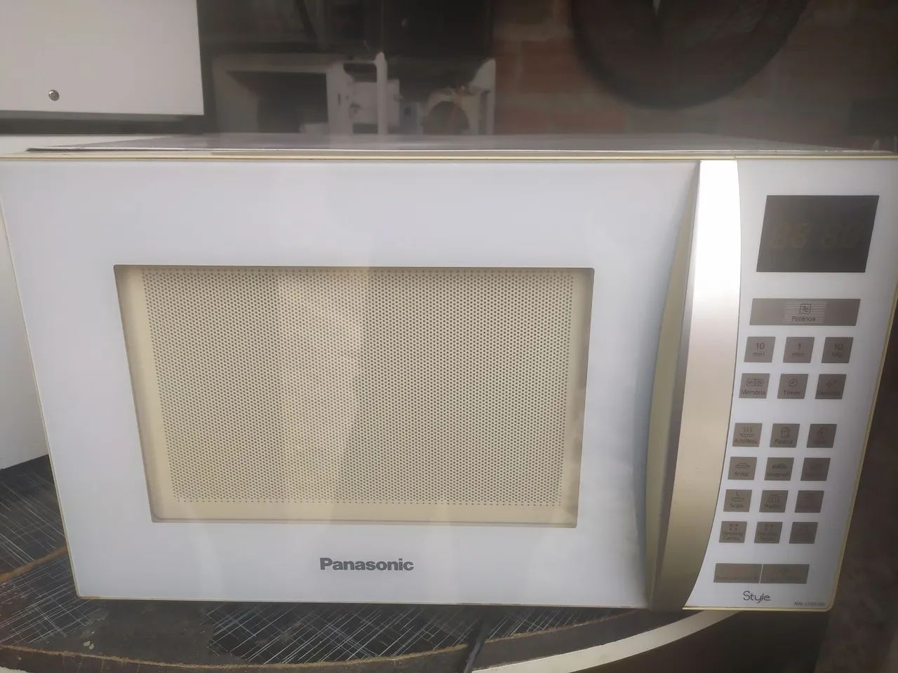 Micro-ondas Panasonic 22L