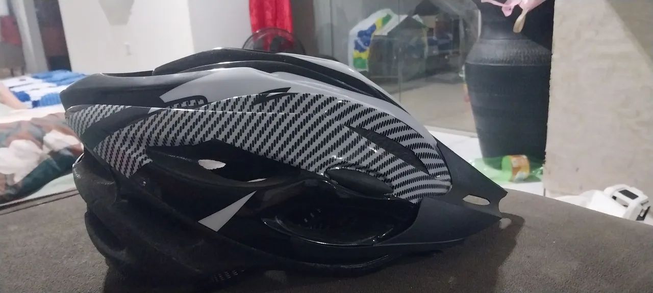 Capacete de ciclista  - Foto 4