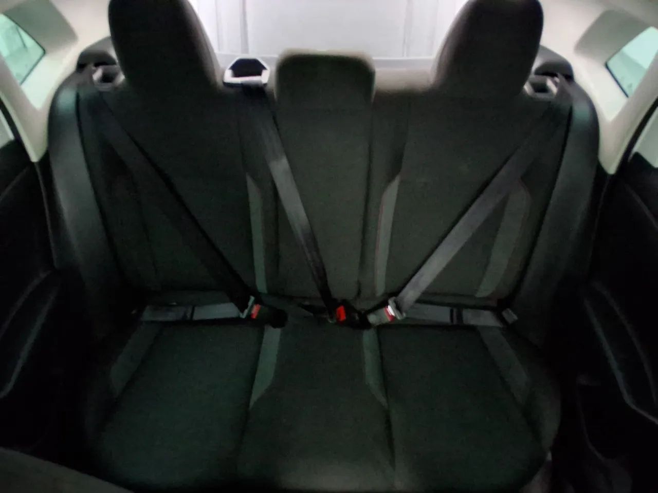 Volkswagen Polo Track 1.0 Flex 12V 5p, foto 18 de 18