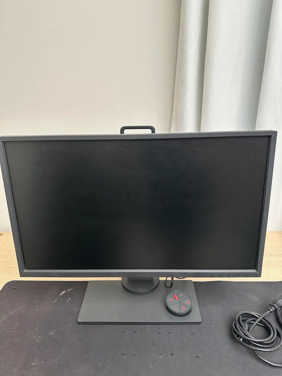 Monitor benq 240hz Xl2540