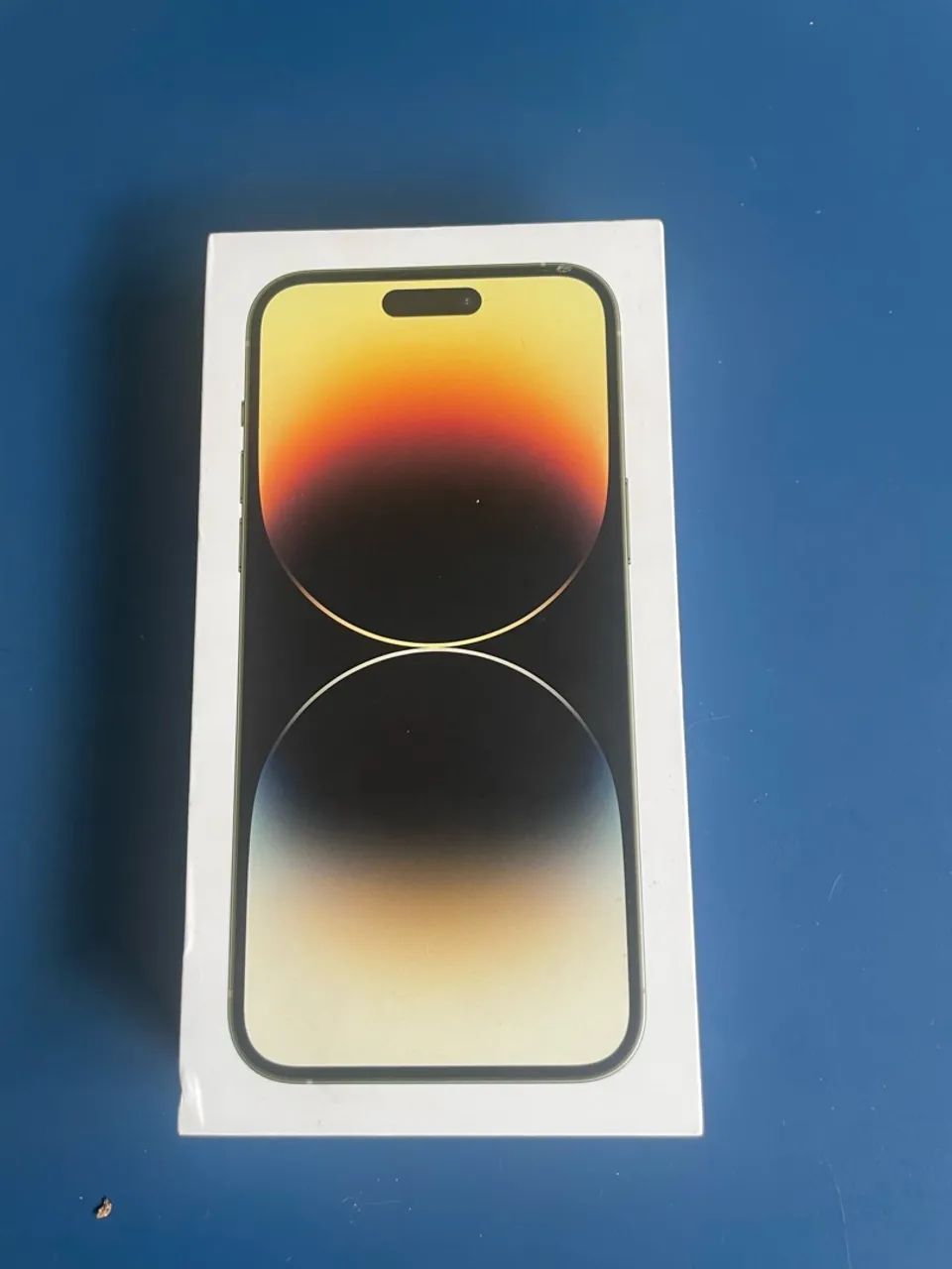 Caixa iPhone 14 Pro Max gold!