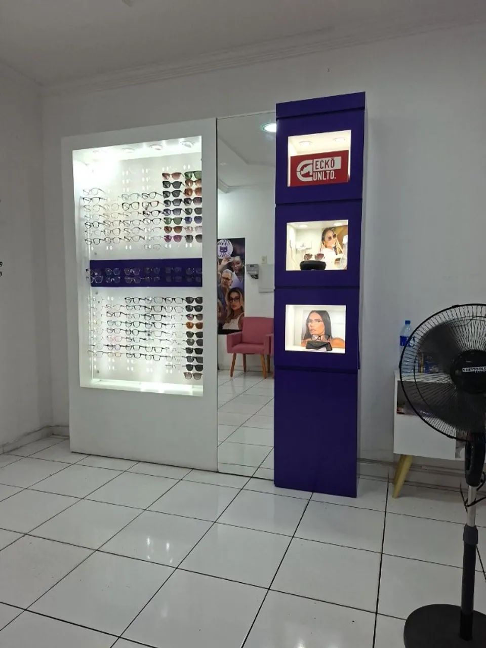 Expositor óculos 