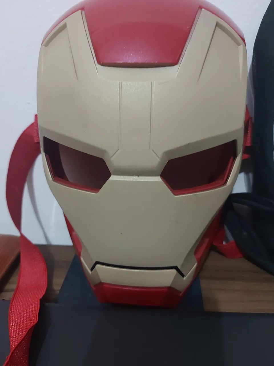 Máscaras homem de ferro e Pânico  - Foto 2