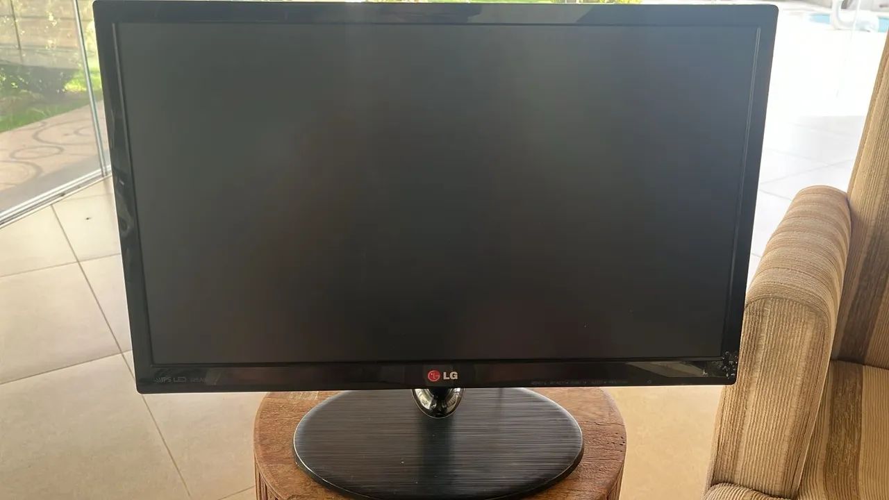 Monitor - LG 22 Polegadas  - Foto 4