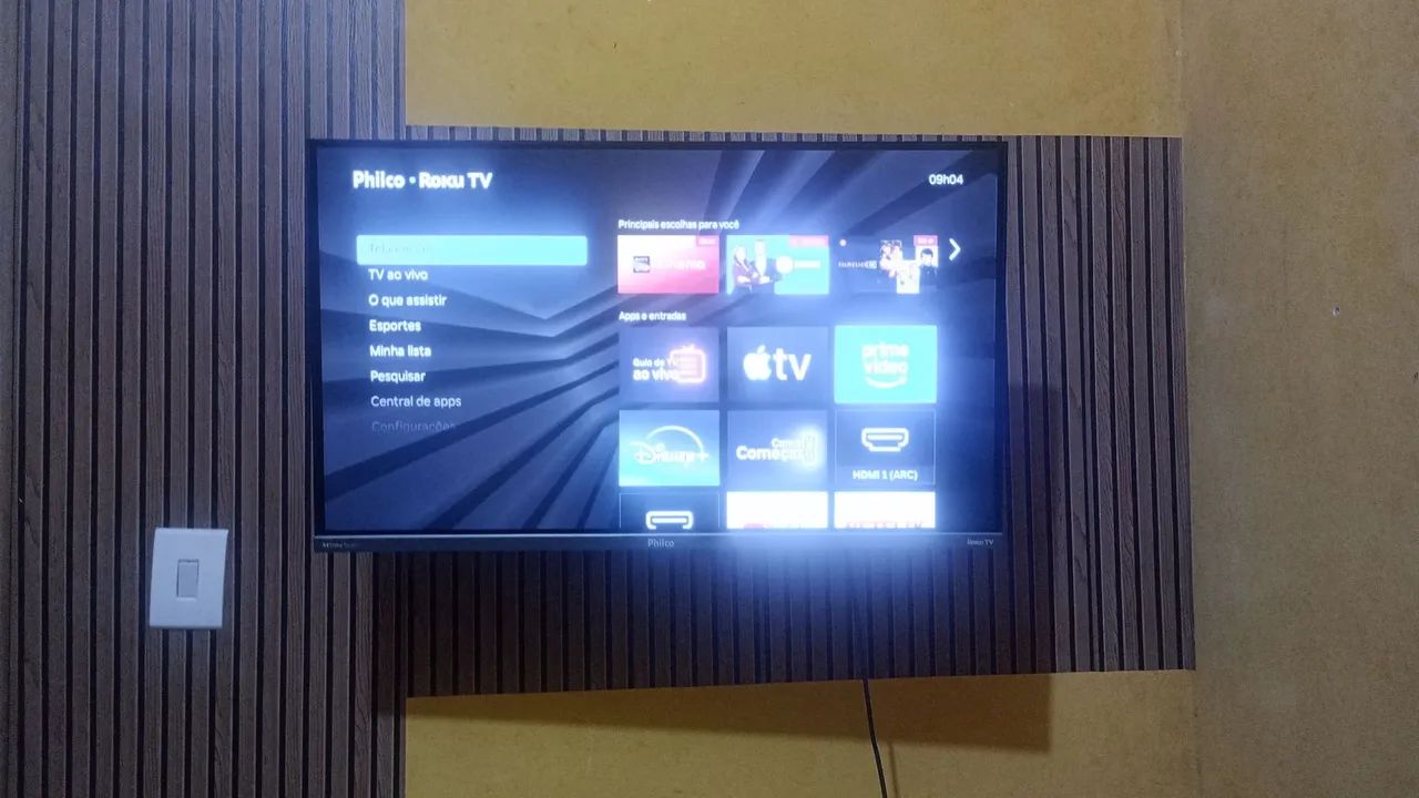 Vende-se Smart TV Philco 32" com suporte de parede.  - Foto 3